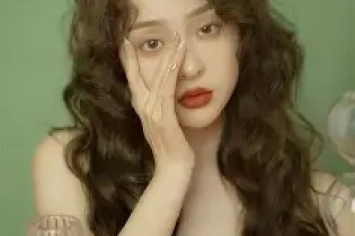 刚复出又塌房！高云翔被卷入前助理堕胎风波现任妻子也跟着背锅