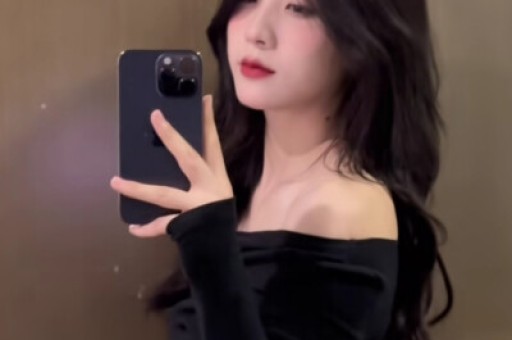 檀健次人设崩塌向女网红示弱频送红包风波后复出现场彻底失控